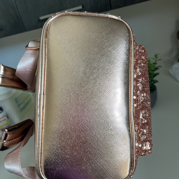 New with tags Disney loungefly rose gold mini backpack - Picture 10 of 10